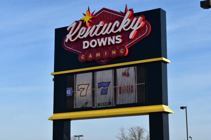 Best Sports Bars in Franklin - The Mint Kentucky Downs