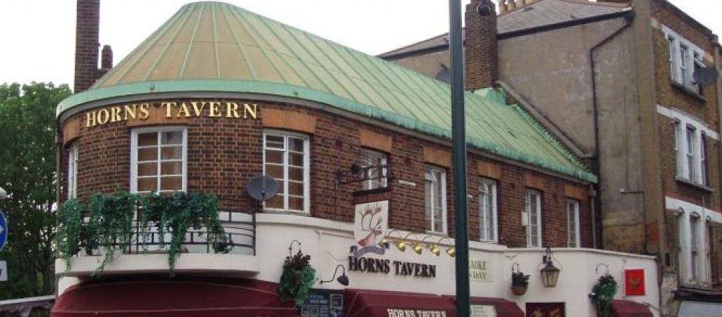 Best Sports Bars in London - Horns Tavern