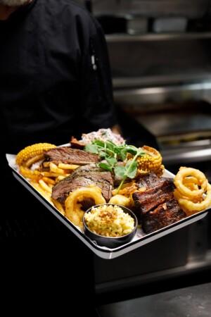 Best Sports Bars in St Kilda - Harvey's Sports Bar & Grill