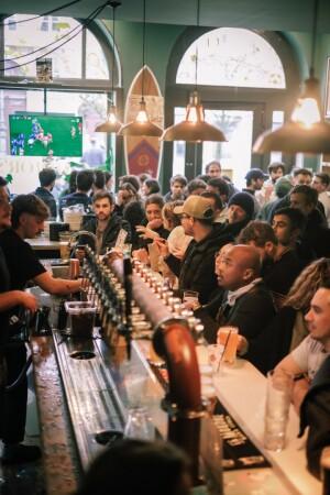 Best Sports Bars in Bordeaux - Connor's - Australian Sports Bar