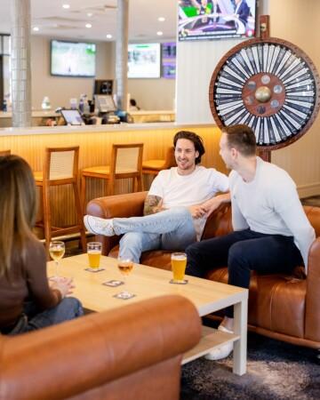 Best Sports Bars in Elizabeth Downs - Midway Tavern