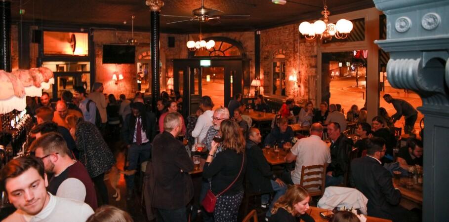 Best Sports Bars in London - The Antelope