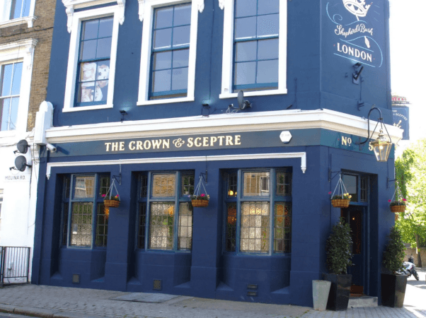 Best Sports Bars in London - Crown & Sceptre