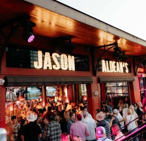 Best Sports Bars in Pittsburgh - Jasons Aldeans Kitchen and Rooftop Bar