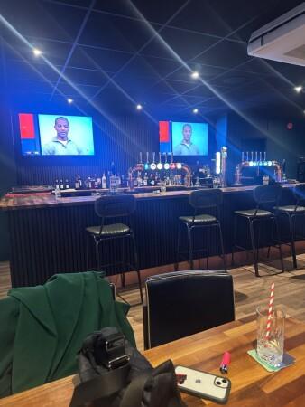 Best Sports Bars in Abingdon - The Earl Of Abingdon