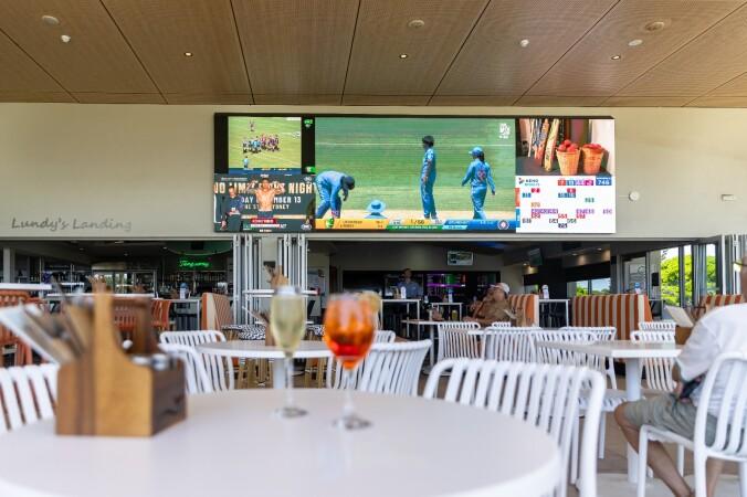 Best Sports Bars in Palm Beach - Tallebudgera Surf Club