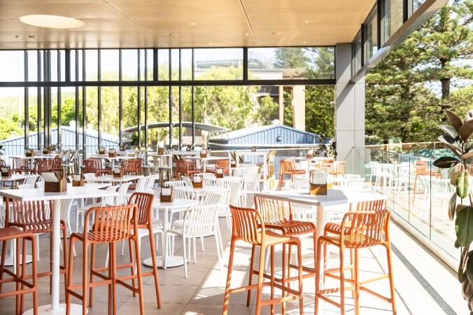 Best Sports Bars in Palm Beach - Tallebudgera Surf Club