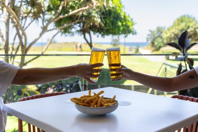 Best Sports Bars in Palm Beach - Tallebudgera Surf Club