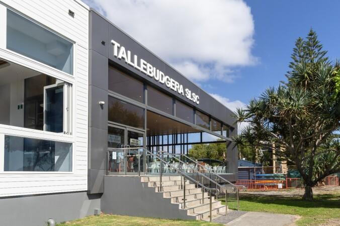 Best Sports Bars in Palm Beach - Tallebudgera Surf Club