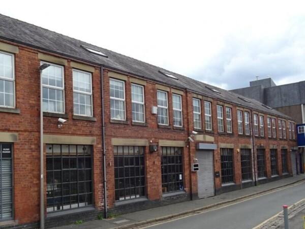 Best Sports Bars in Stockport - The Elbow Rooms