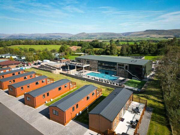 Best Sports Bars in Carlisle - Wild Rose Caravan Park