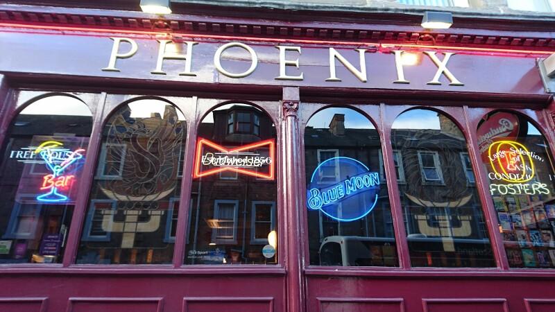 Best Sports Bars in Dundee - Phoenix Bar