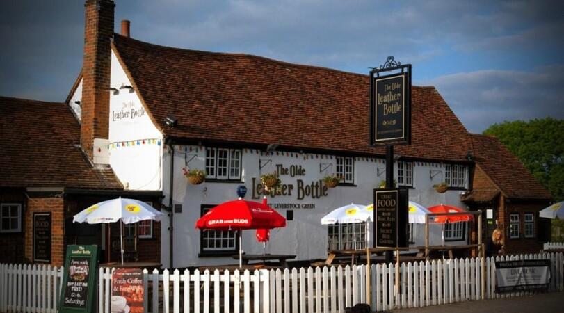 Best Sports Bars in Dacorum - Old Leather Bottle