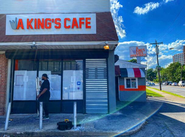 Best Sports Bars in Philadelphia - A Kings Cafe