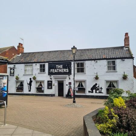 Best Sports Bars in Norfolk - The Feathers Inn