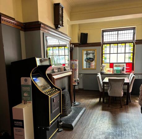 Best Sports Bars in Southwark - The Man of Kent