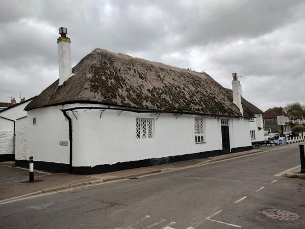 Best Sports Bars in Torbay - Old Manor Inn