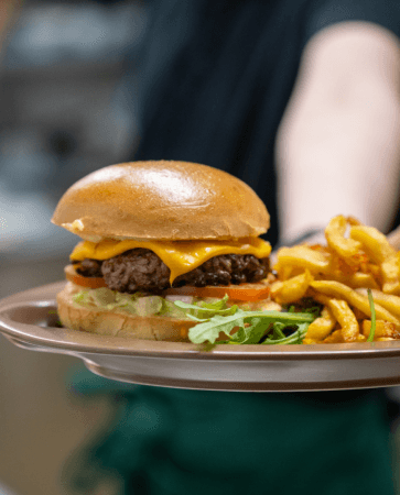 Best Sports Bars in Rouen - Café Populaire