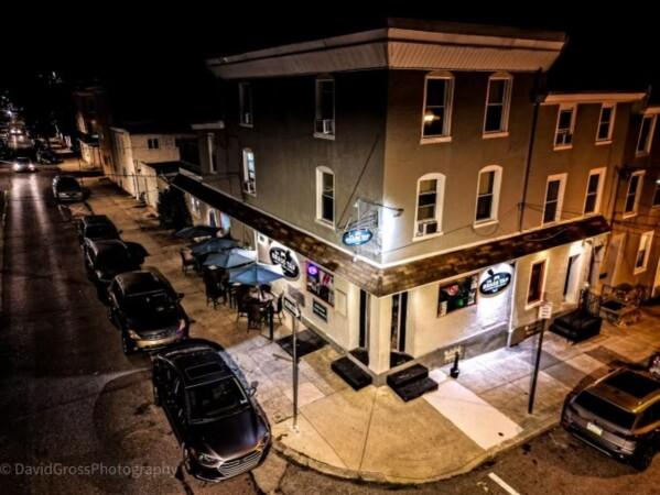 Best Sports Bars in Philadelphia - The Brass Tap @ Philadelphia, PA