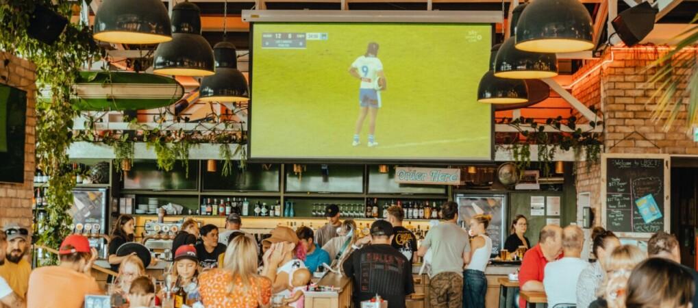 Best Sports Bars in Long Bay - Long Bay Surf Club