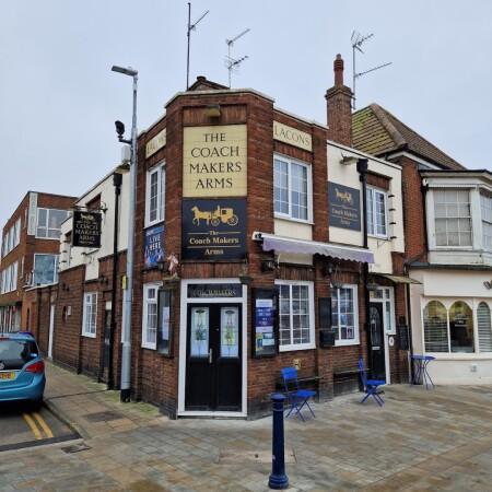 Best Sports Bars in Norfolk - Coachmakers Arms