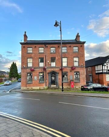 Best Sports Bars in Stockport - Star Garter