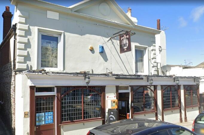 Best Sports Bars in Norfolk - The Sportsmans Arms