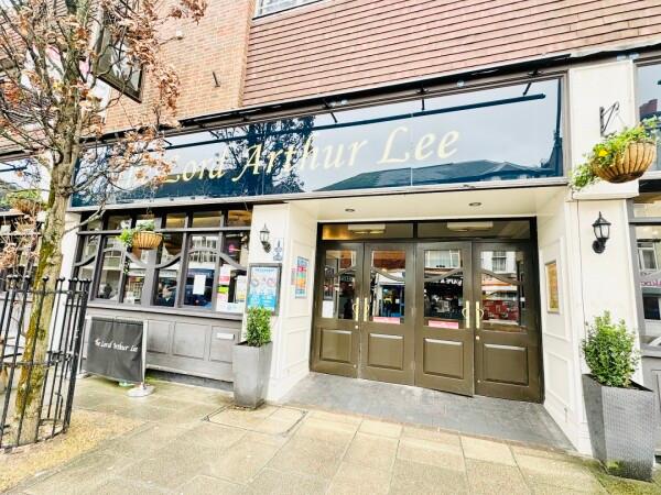 Best Sports Bars in Hampshire - The Lord Arthur Lee