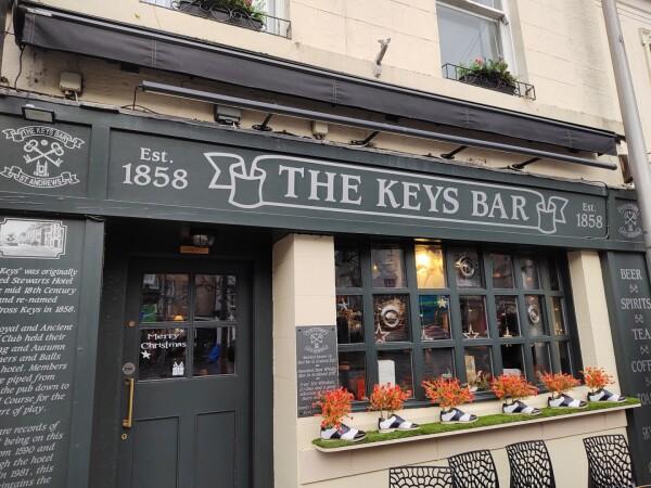 Best Sports Bars in Fife - The Keys Bar