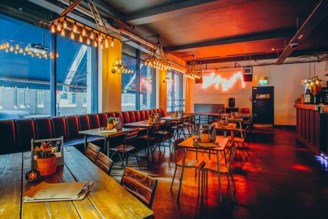 Best Sports Bars in London - Sink Pong