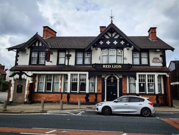 Best Sports Bars in Salford - The Red Lion