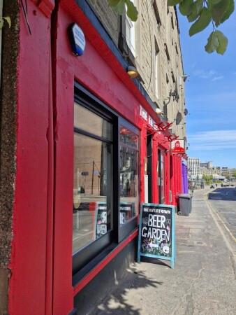 Best Sports Bars in Dundee - The Tinsmiths