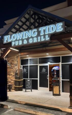 Best Sports Bars in Las Vegas - Flowing Tide Pub - 13