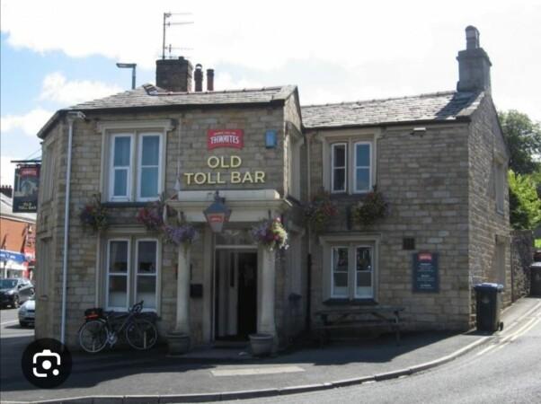 Best Sports Bars in Blackburn - Old Toll Bar
