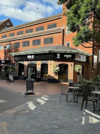 Best Sports Bars in Wokingham - DEN 42