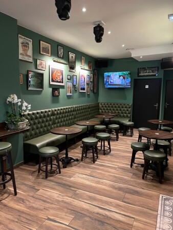 Best Sports Bars in Béthune - The Godness Pub