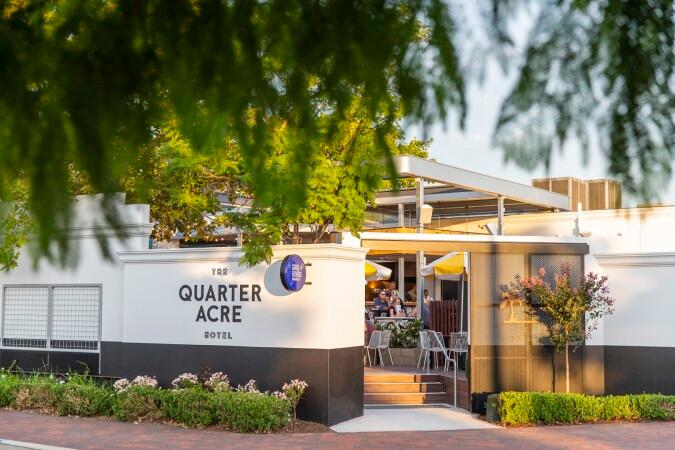 Best Sports Bars in Applecross - Quarter Acre Hotel