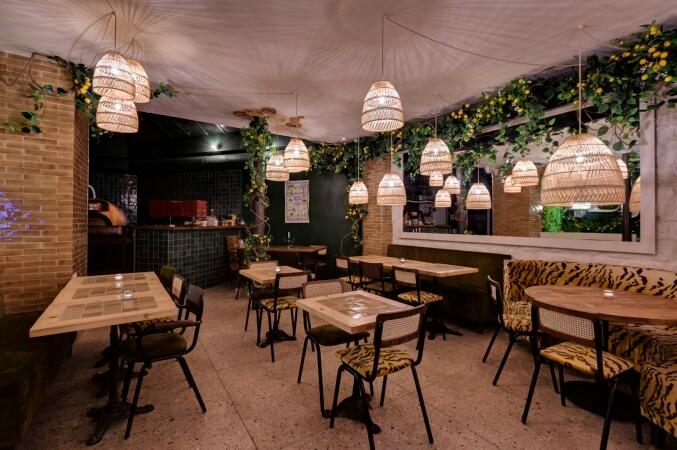 Best Sports Bars in Paris - Cicciolina