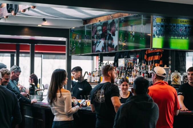 Best Sports Bars in Frankton - The Frankton Arm Tavern