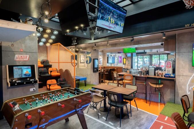 Best Sports Bars in Lorient - PAPY JOE