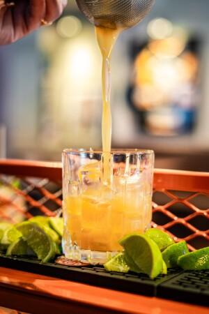 Best Sports Bars in Lorient - PAPY JOE