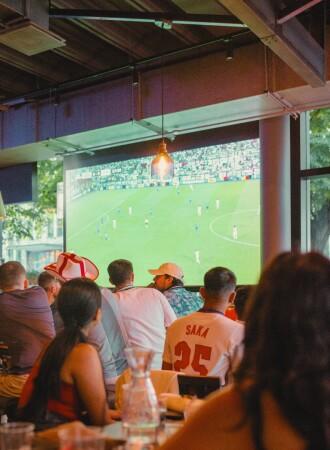 Best Sports Bars in London - The 411