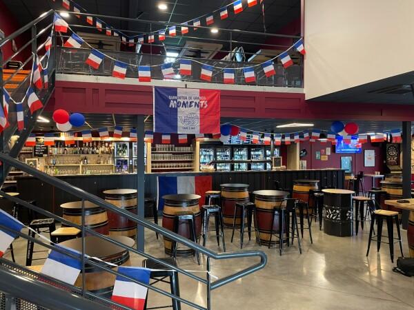 Best Sports Bars in La madeleine - V and b la madeleine