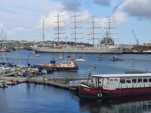 Best Sports Bars in Falmouth - The Arwenack Club