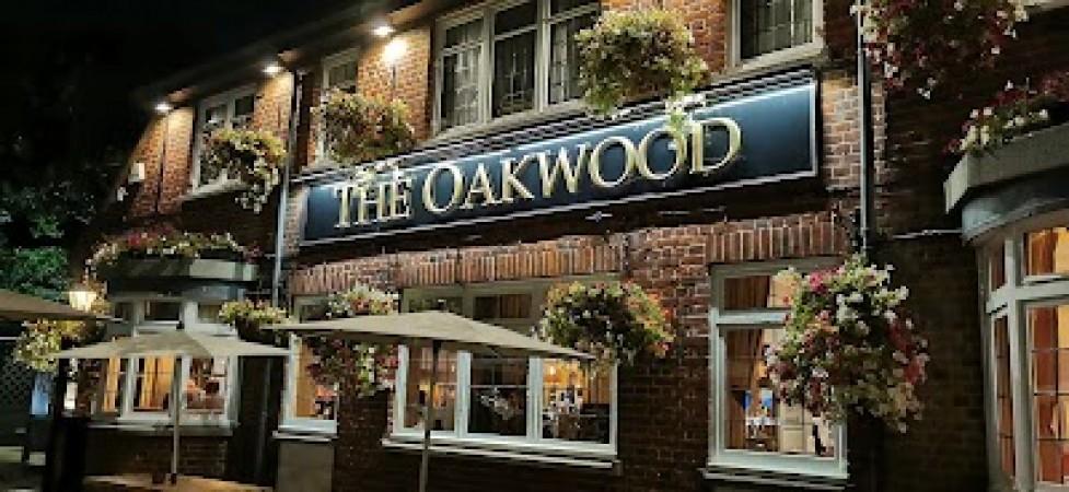 Best Sports Bars in Southend-On-Sea - Oakwood Leigh On Sea