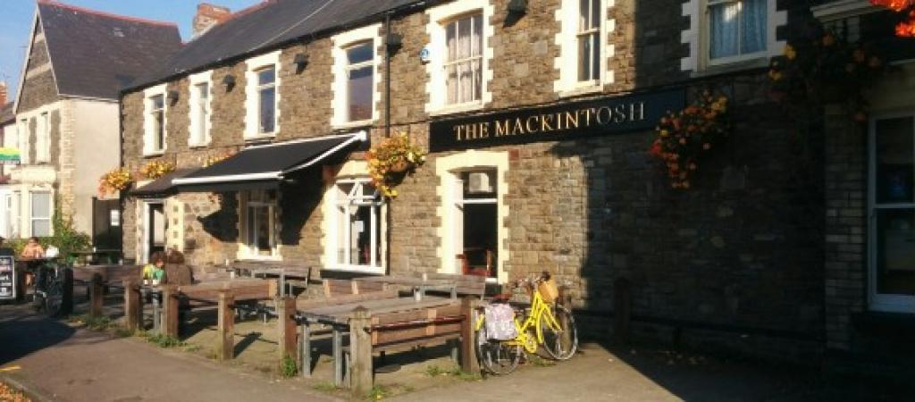 Best Sports Bars in Cardiff - Mackintosh Hotel Cardiff