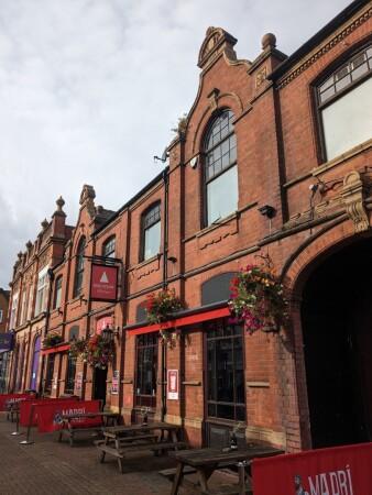 Best Sports Bars in Stourbridge - Red House Boutique