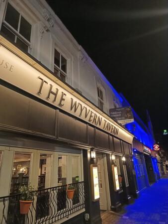 Best Sports Bars in Swindon - The Wyvern Tavern Swindon