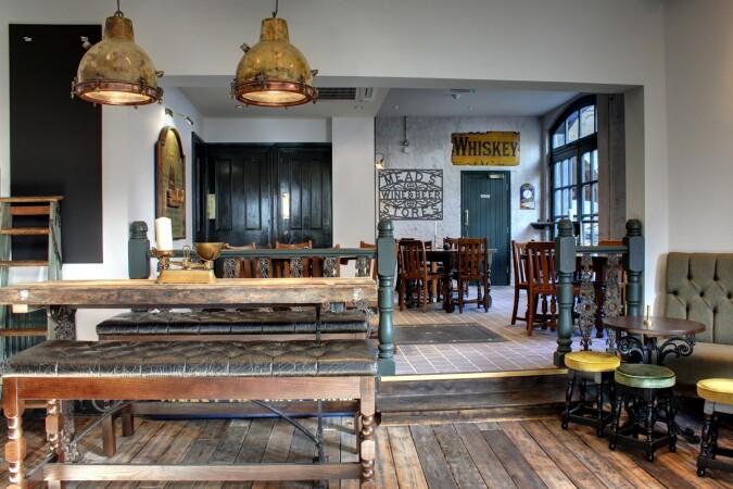 Best Sports Bars in Reigate - Market Stores