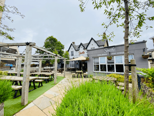Best Sports Bars in Ayr - Smiths